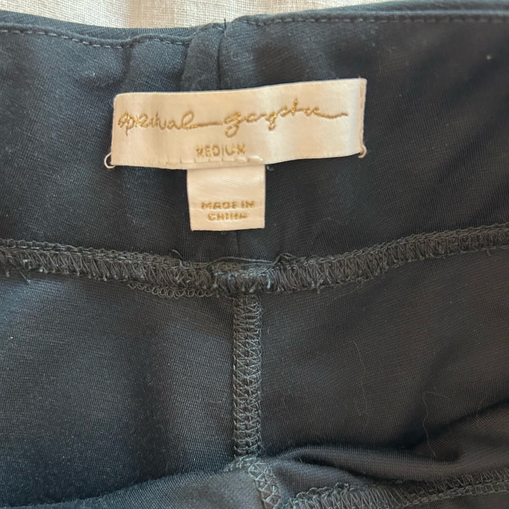 Spiritual Gangster Metta High Rise Flare Dark Gray - Picture 7 of 9